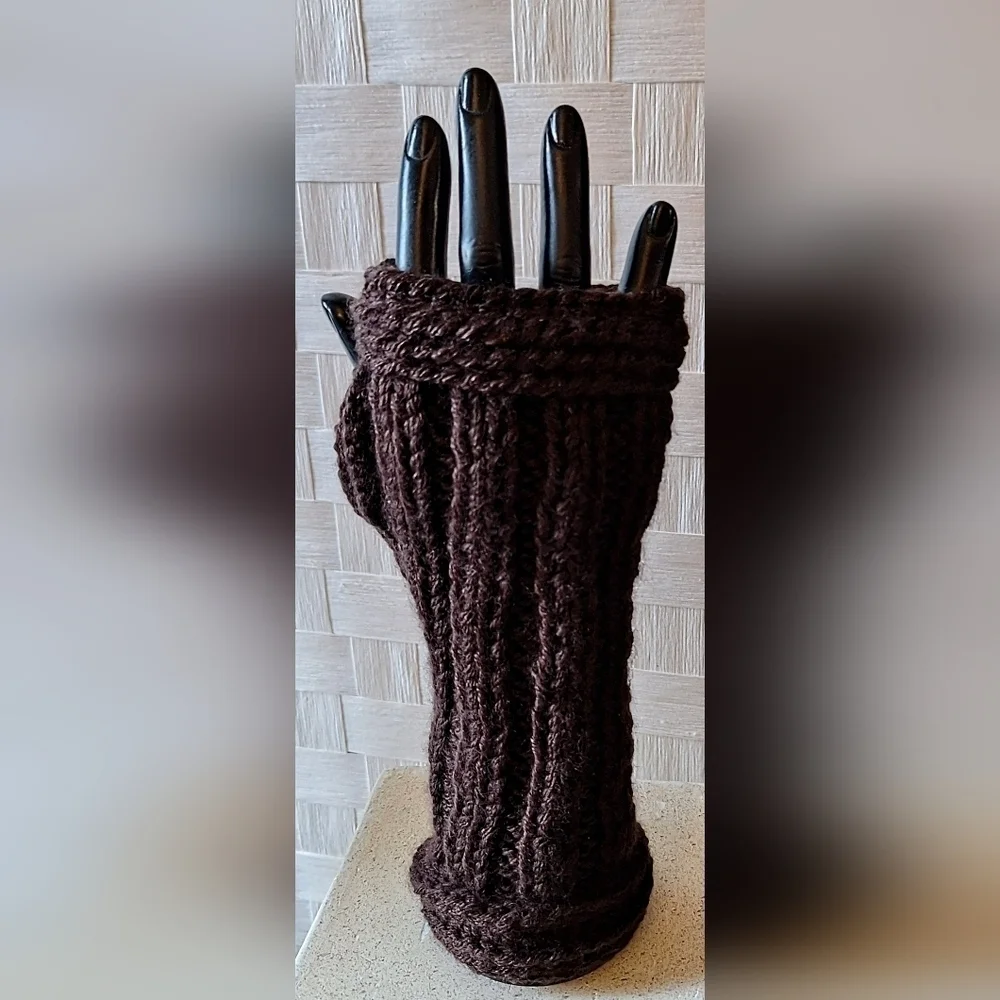 NWT Luxury Cashmere Blend Artisanal Fingerless Mittens